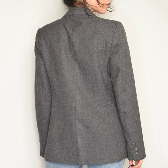 Jones New York Gray 100% pure wool 2 piece Skirt Suit - Picture 4 of 11